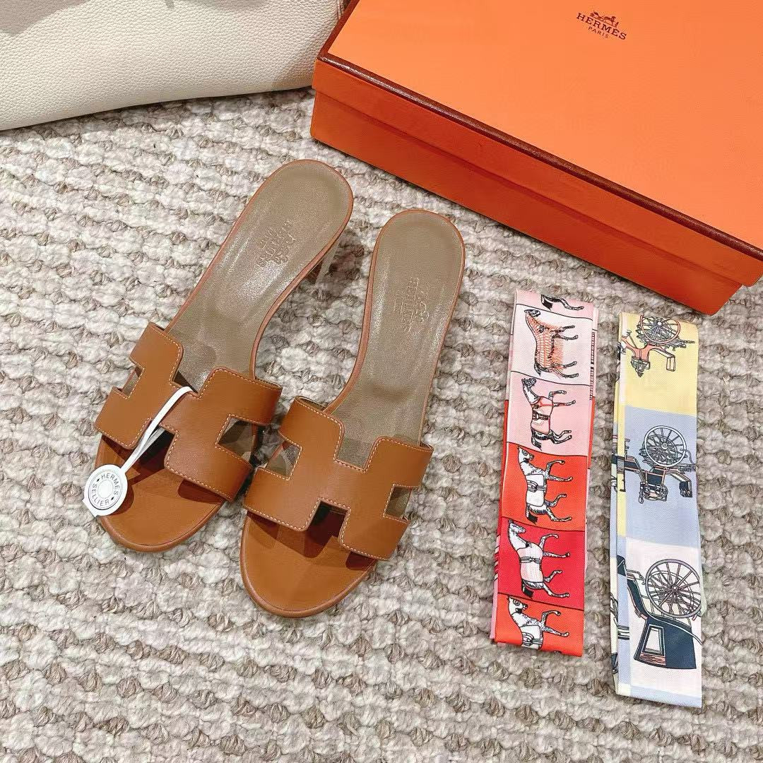 UA H**me5 Oasis Sandal