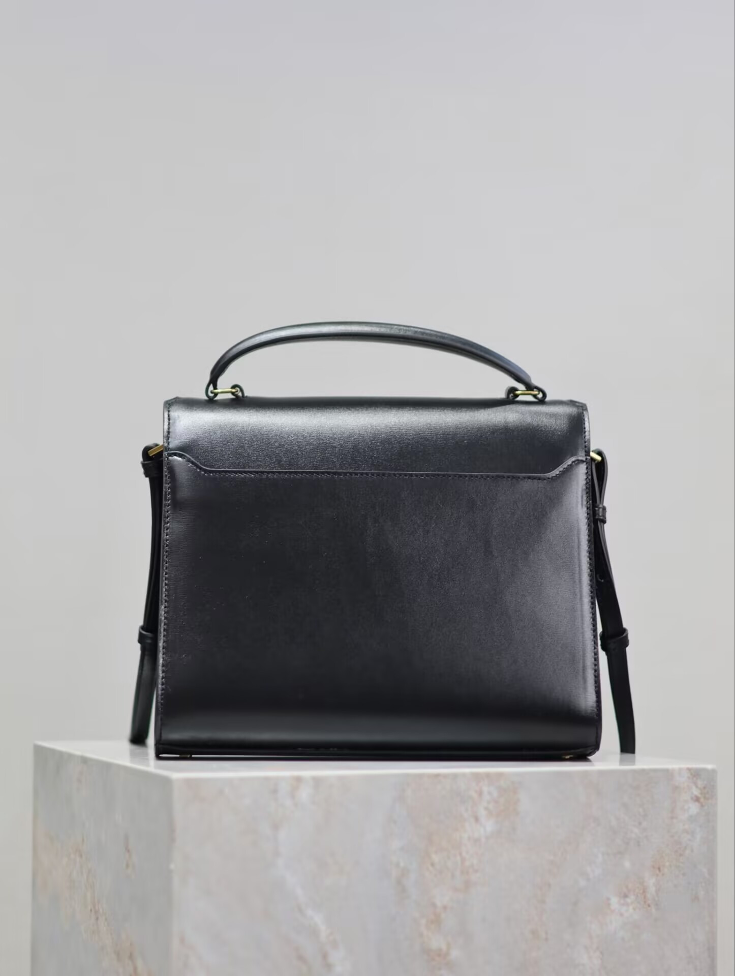 Y51 Cassandra Top Handle Bag 24.5x20x11.5cm