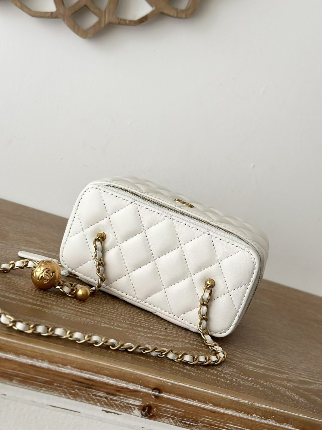 Ch**el Clutch With Chain 9.5x 17x 8CM