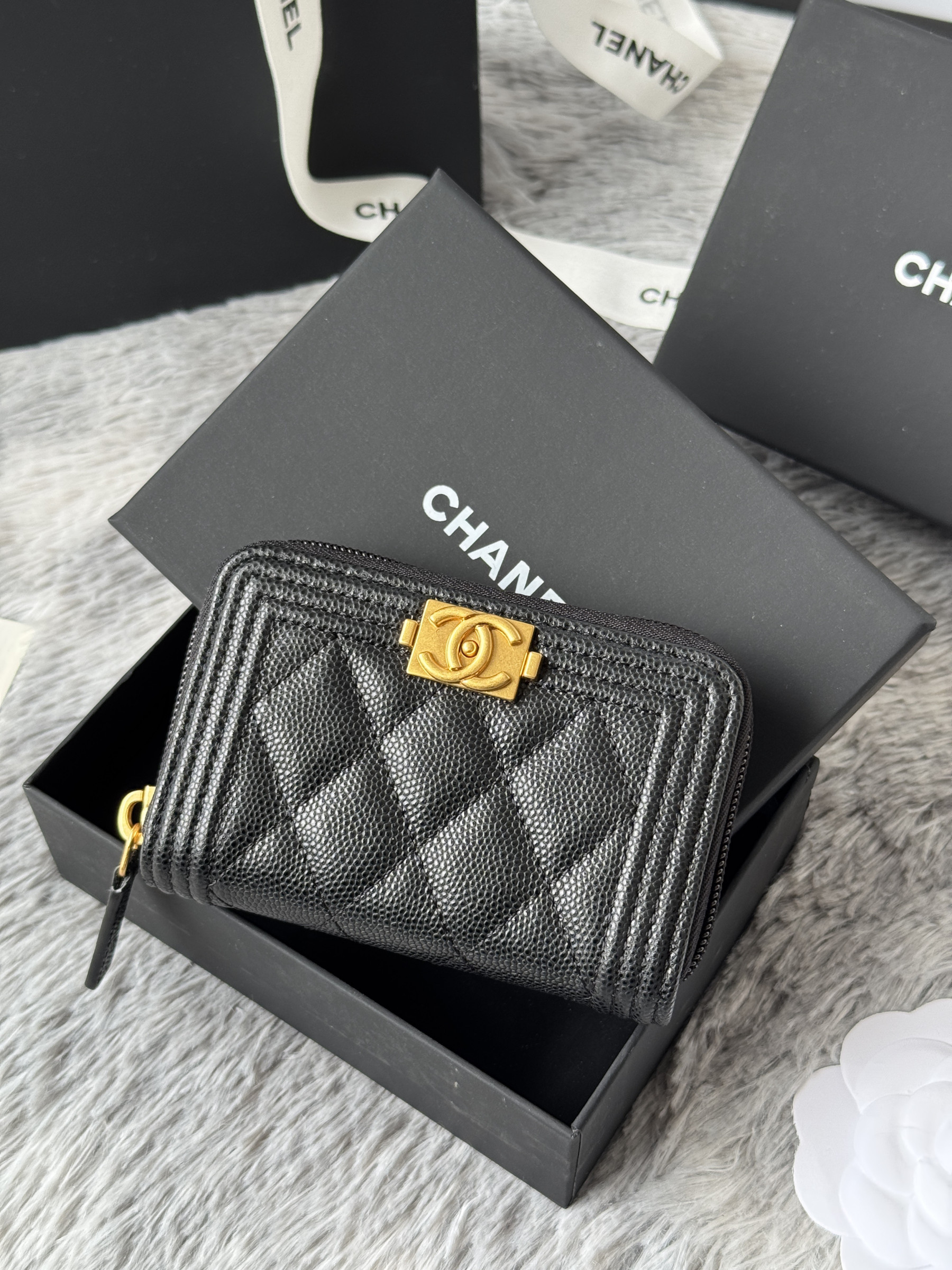 Ch**el boy zip around coin purse wallet a80602 7.5x11cm