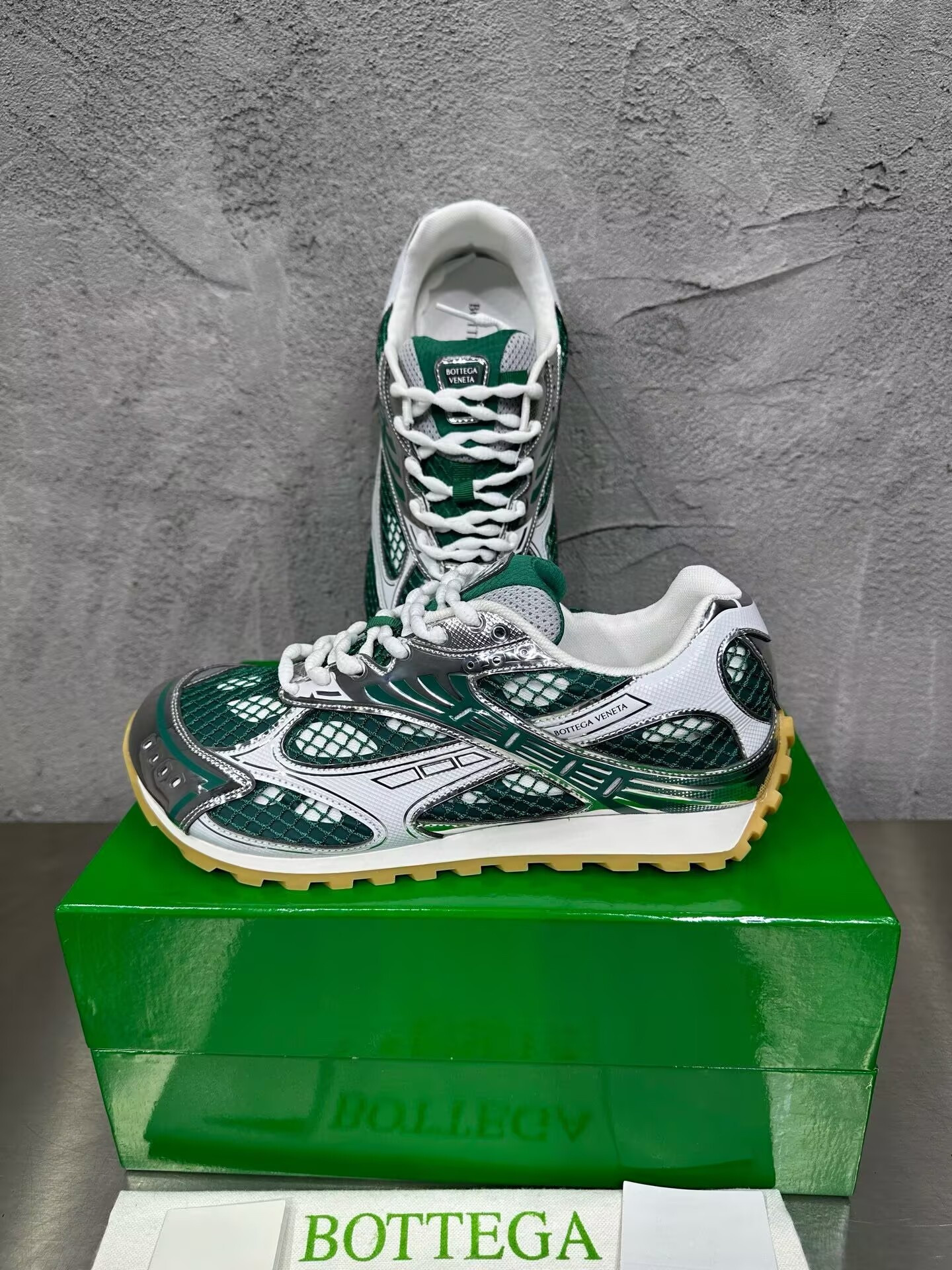 UA B0tt*ga Ven*ta Orbit Sneaker