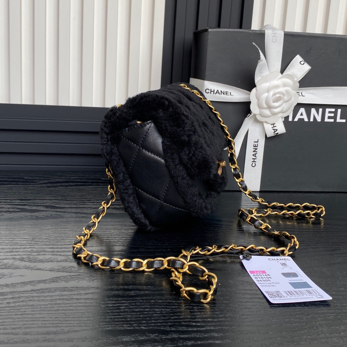 Ch**el Mini Flap Bag 12 x 18 x 6cm