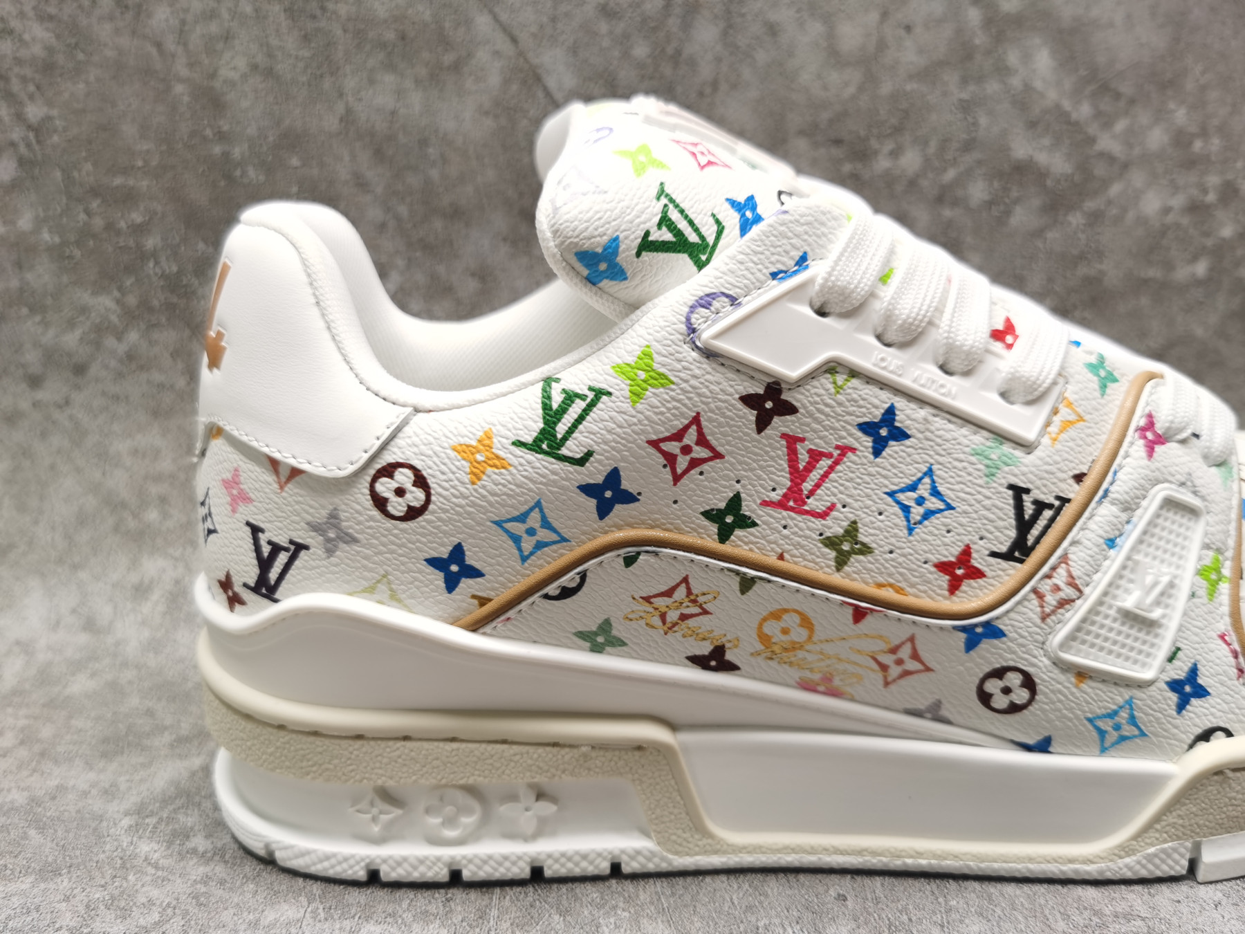 UA LV Trainer Sneaker
