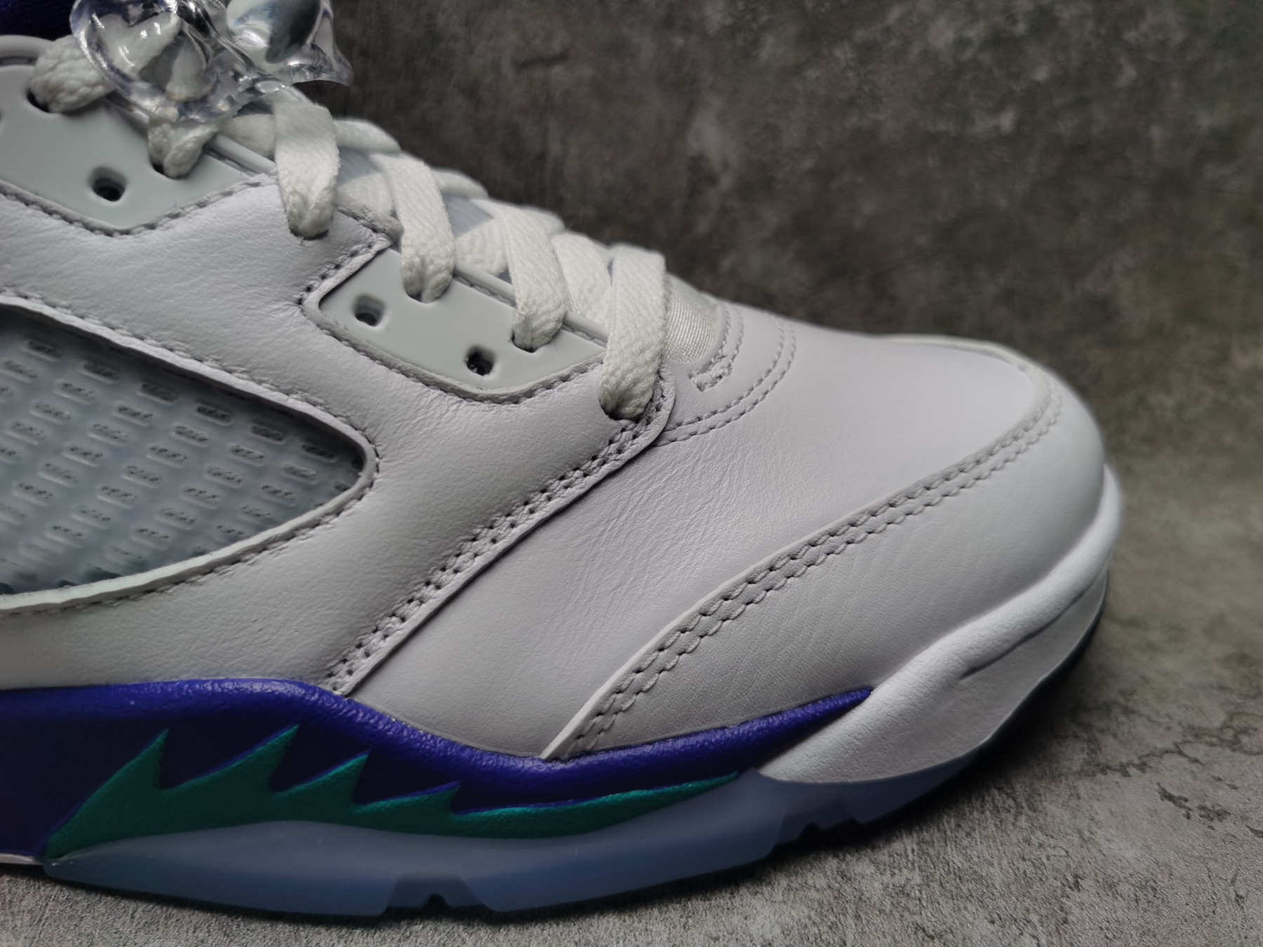 UA Jordan 5 Retro