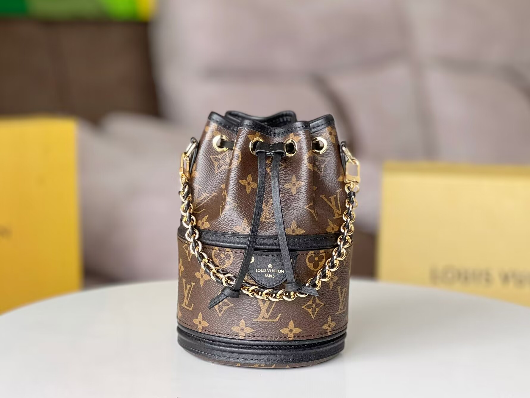 LV Canoé M83480  5.5 x 8.1 x 5.5 inches