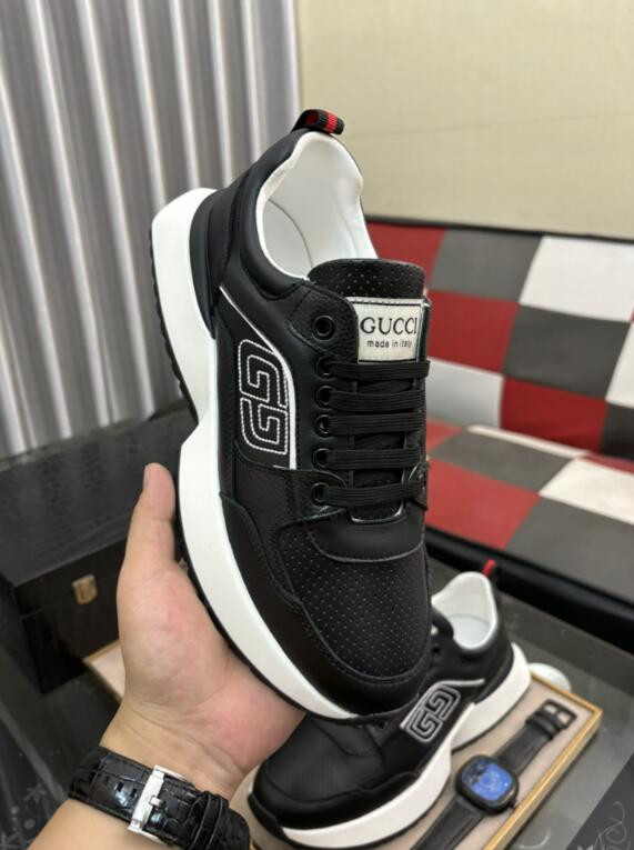 UA Gvc*1 RUN SNEAKER