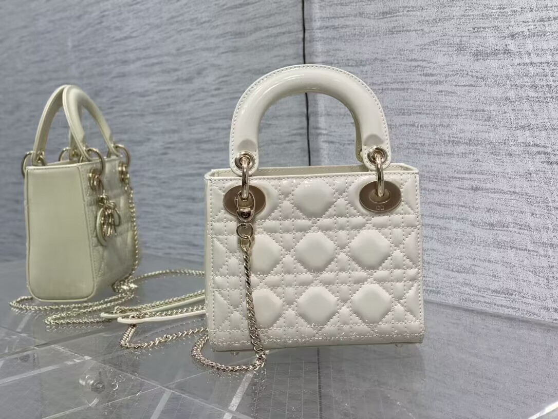D10r  Classic Lady 17×7×15cm
