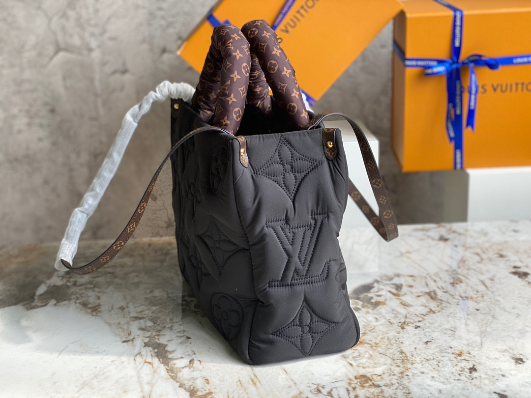 LV ONTHEGO M21069 BLACK 35 x 27 x 14 CM