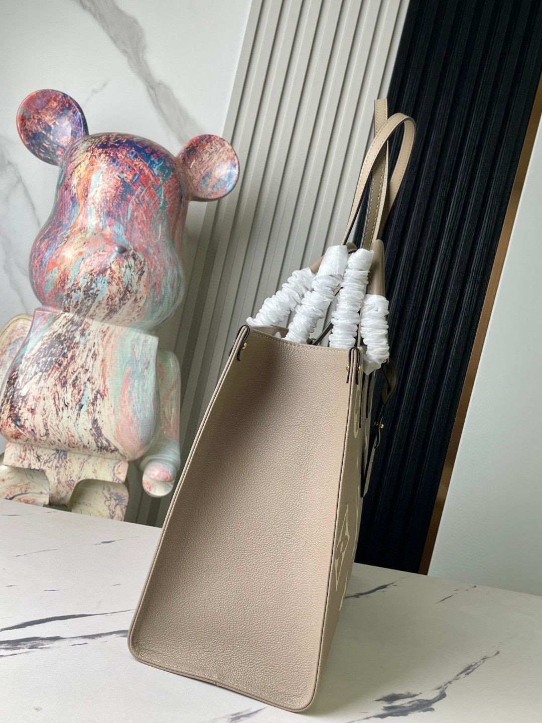 LV OnTheGo GM M44926 16.1 x 13.4 x 7.5inches