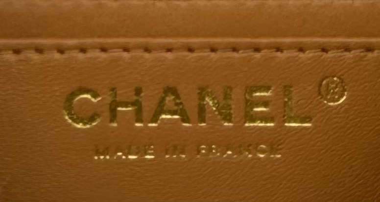 Ch**el MINI CLASSIC 11.12 HANDBAG 20 12 × 20 × 6 cm