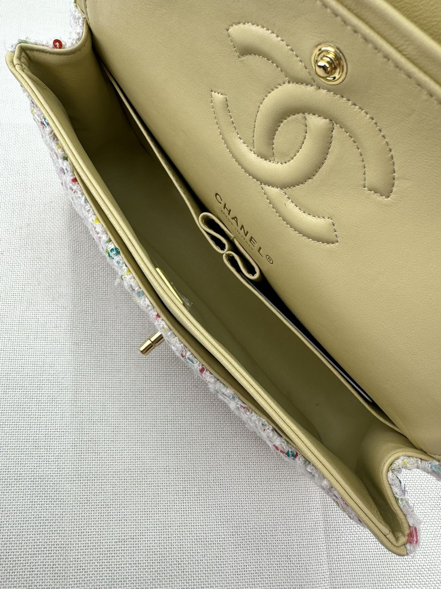 Ch**el MINI CLASSIC 11.12 HANDBAG 25 15.5 × 25.5 × 6.5 cm