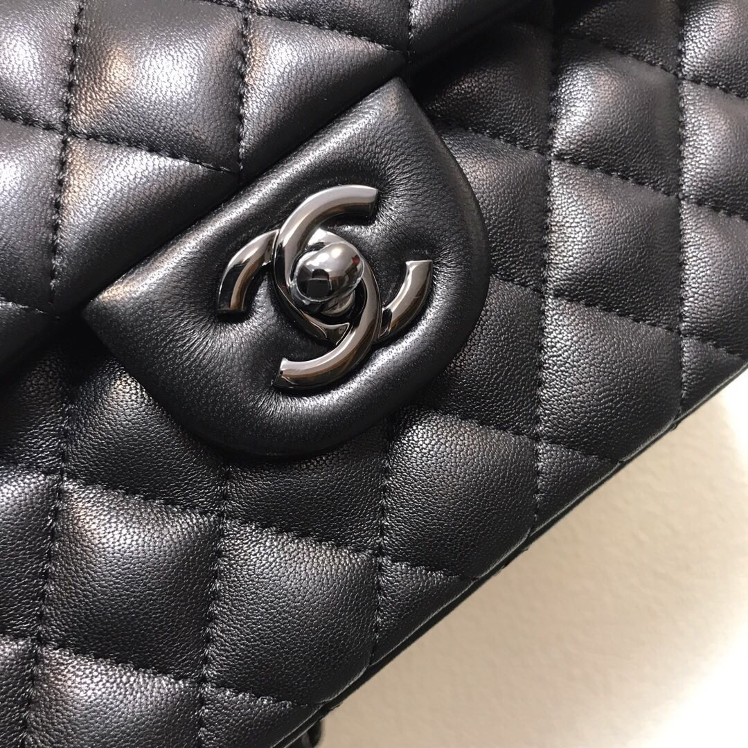 Ch**el CRUMPLED CALFSKIN QUITED DOUBLE FLAP BLACK  15.5x25.5x6.5cm