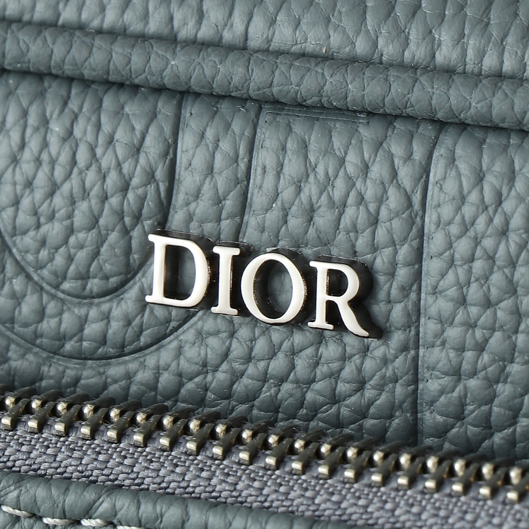 D10r Saddle Triple Pouch Deep Gray D10r Gravity Leather and Deep Gray Grained Calfskin 23x16x4cm