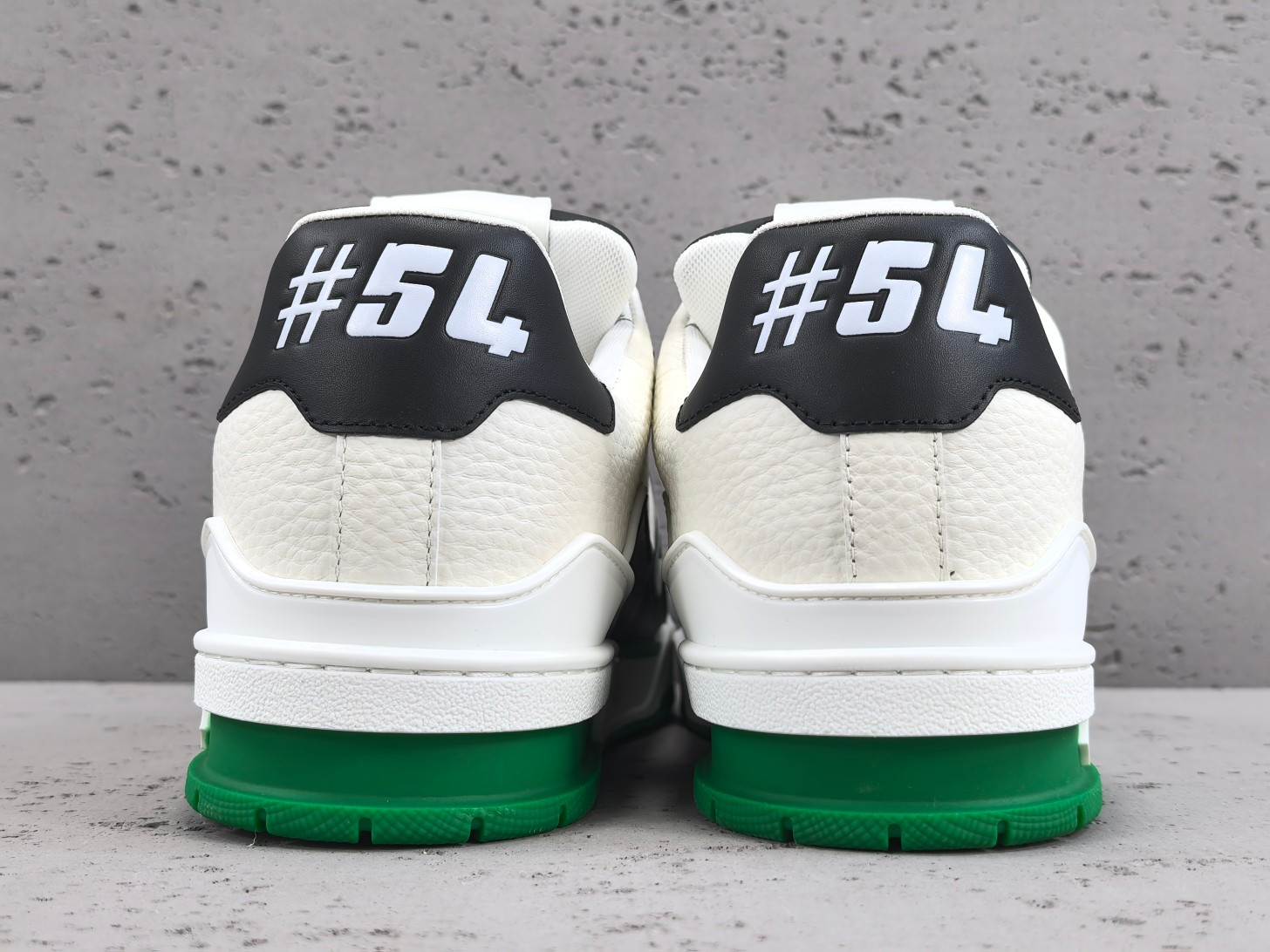 UA LV Trainer Sneaker