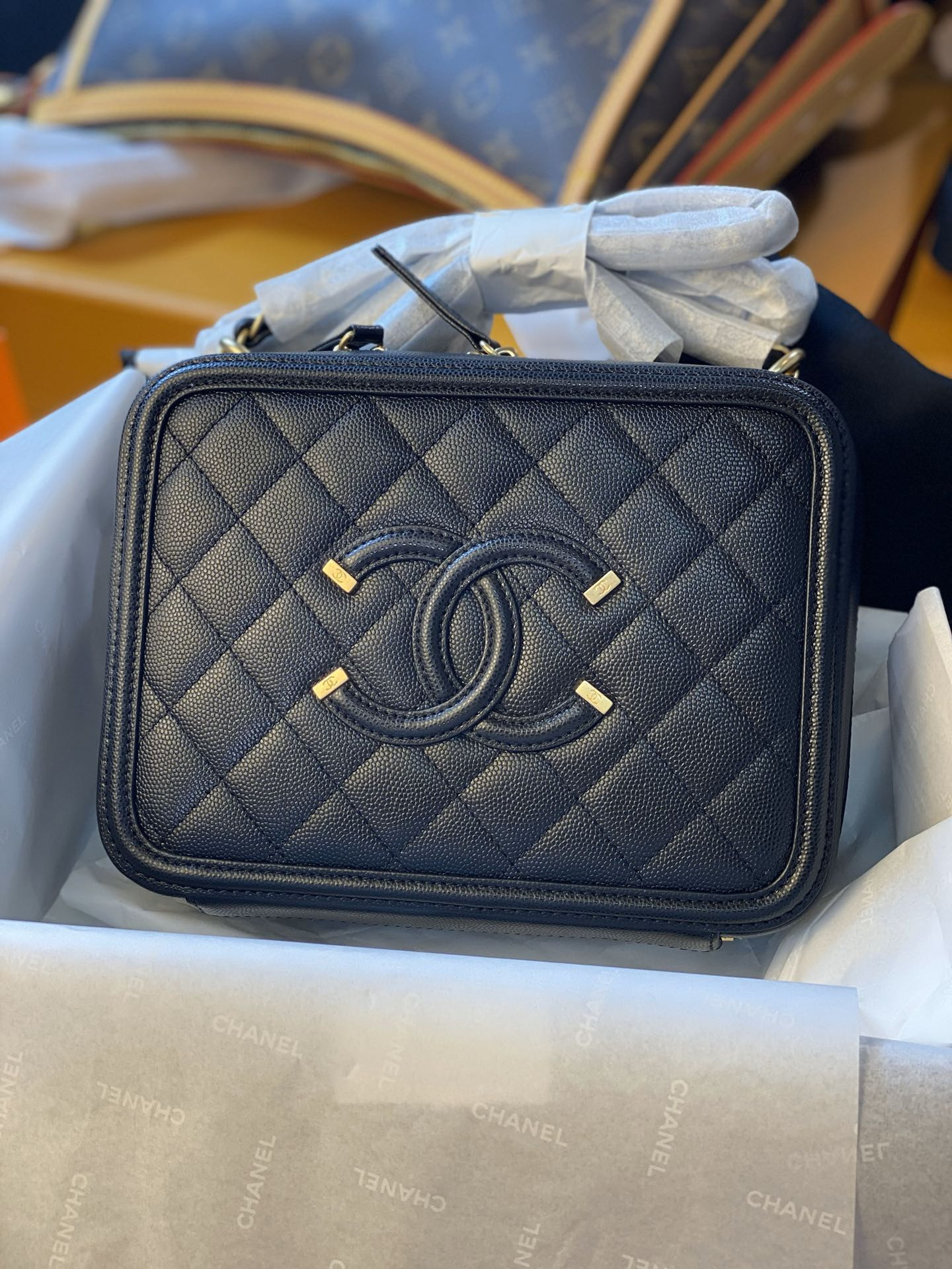 Ch**el VANITY CASE   17x7x13cm