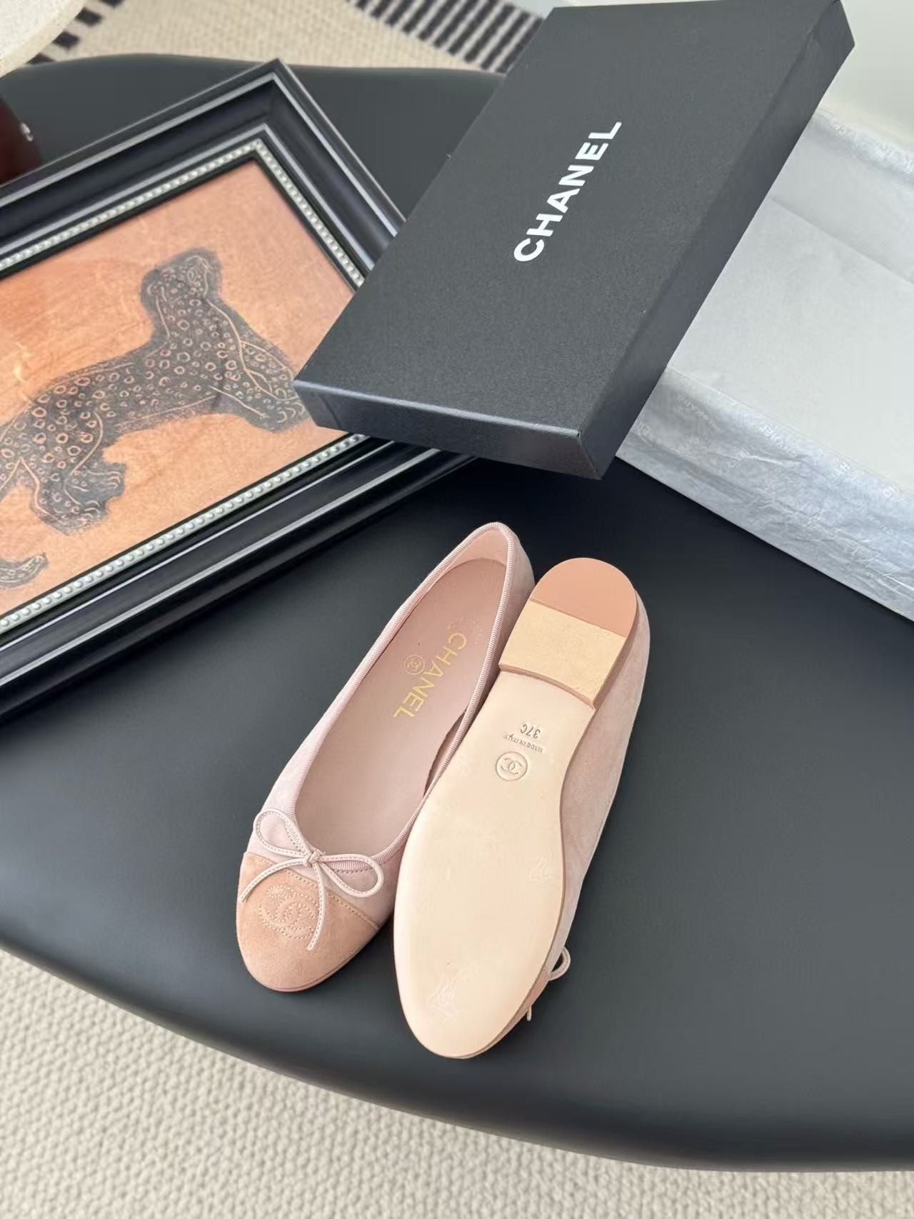 UA Ch**el Ballet flats