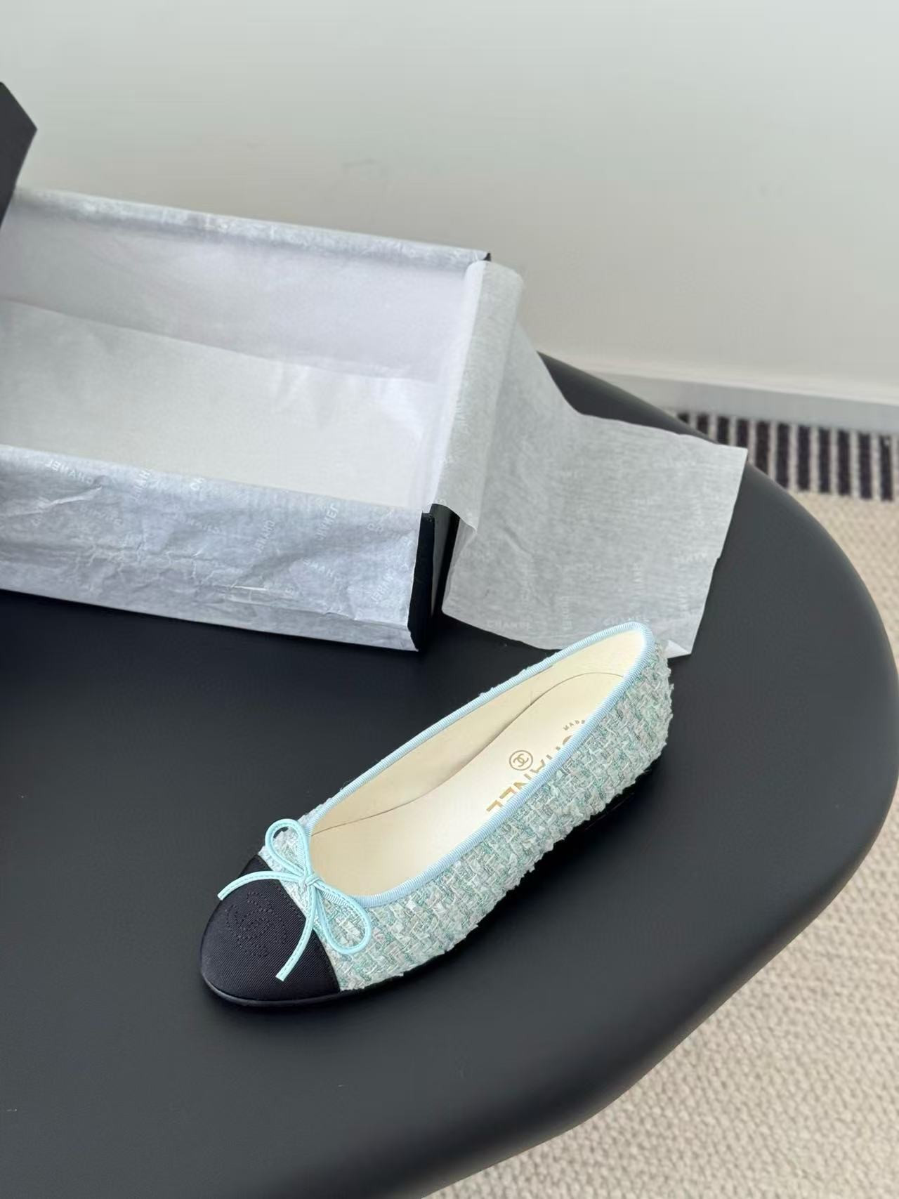 UA Ch**el Ballet flats