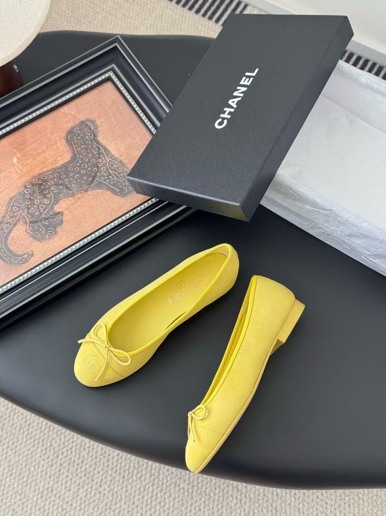 UA Ch**el Ballet flats