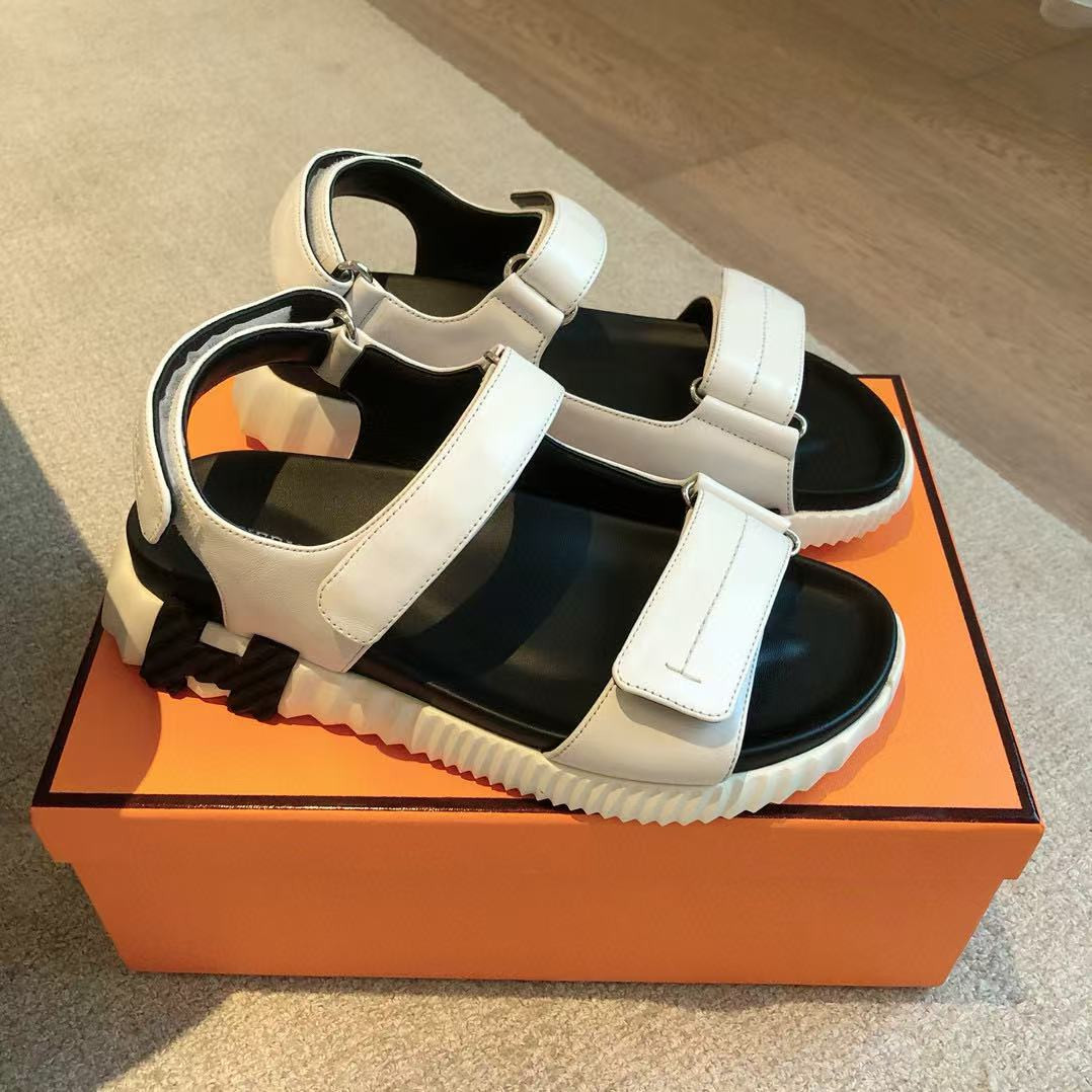 UA H**me5 Junior sandal