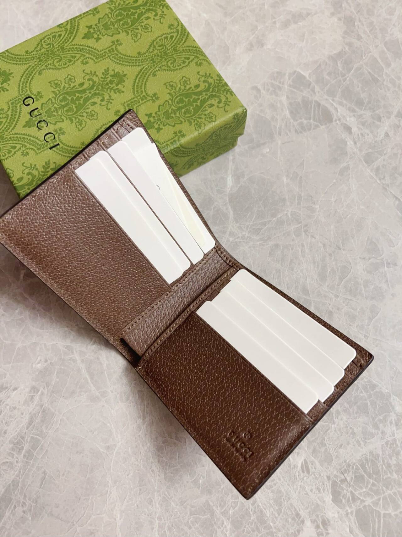 Gvc*1 Brown Interior GG Bi-fold Wallet 10x8.9cm