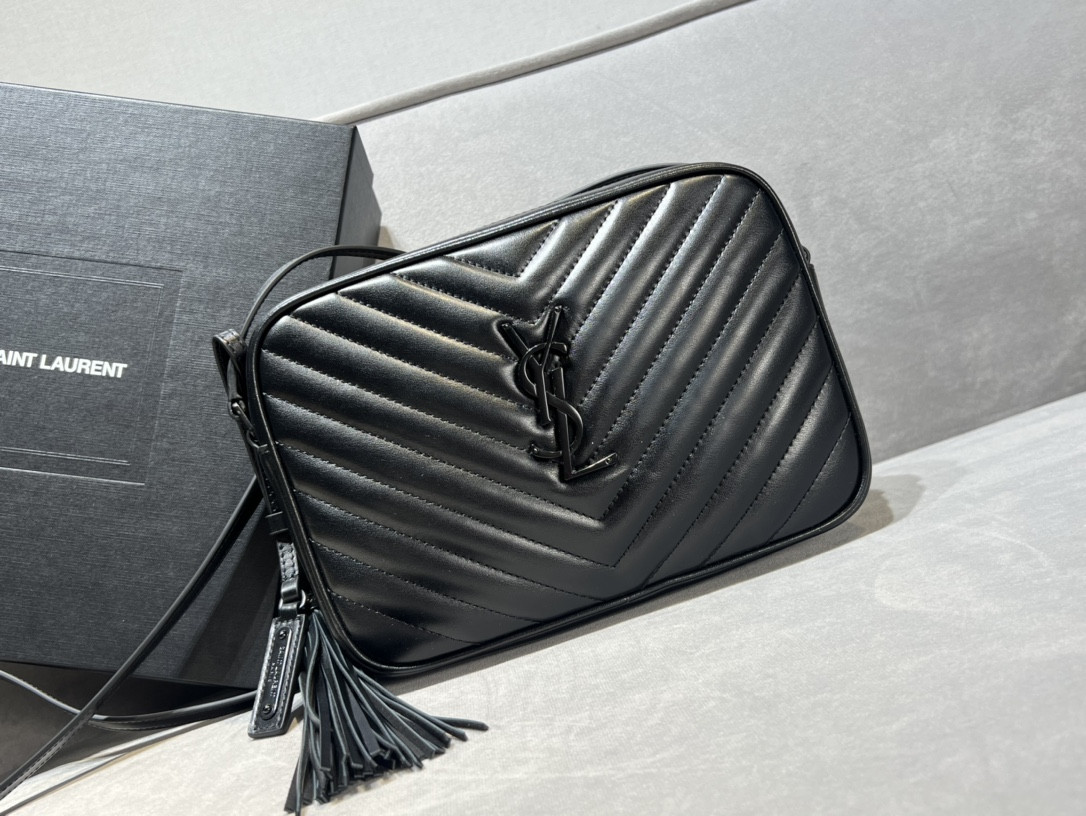 Y51 LOU Camera bag in quilted leather