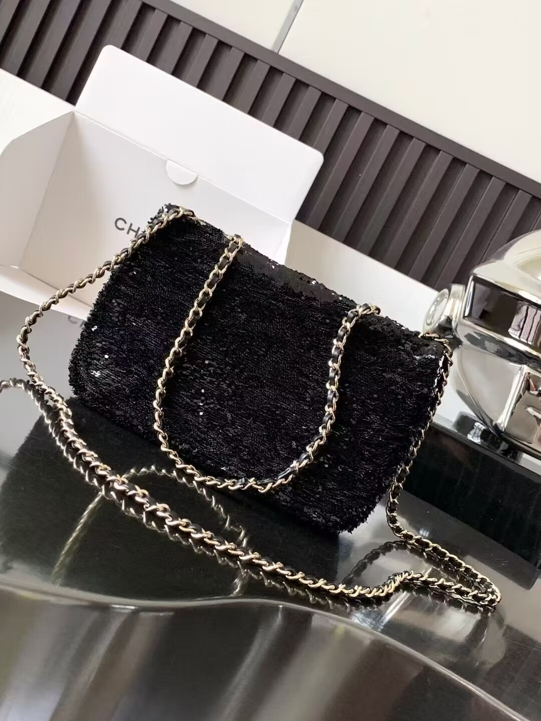 Ch**el Mini CF Gram Glitter Dinner Bag 20x15x7cm