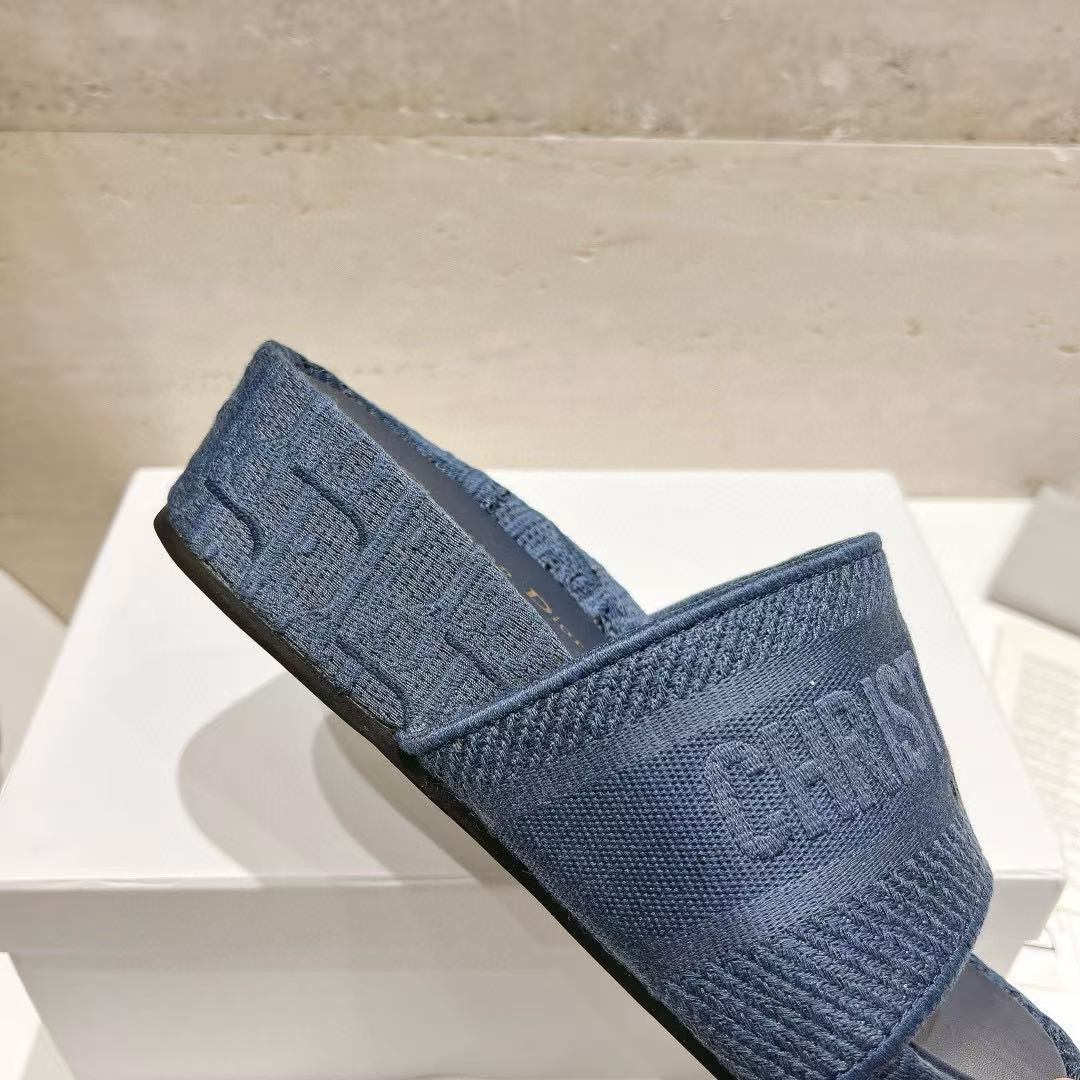 UA D10r Sandal