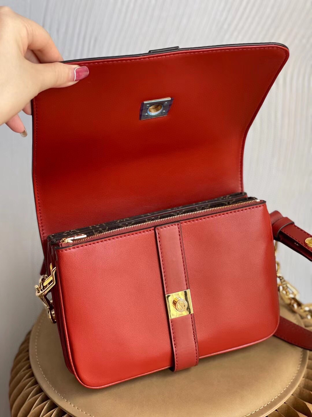 RENDEZ-VOUS M57744