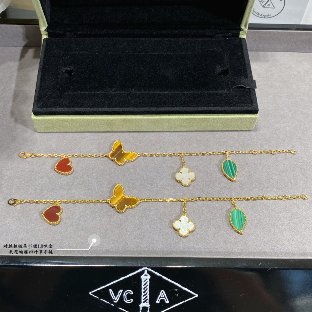 V*n Cl**f & Arpels Flowers lucky Bracelet