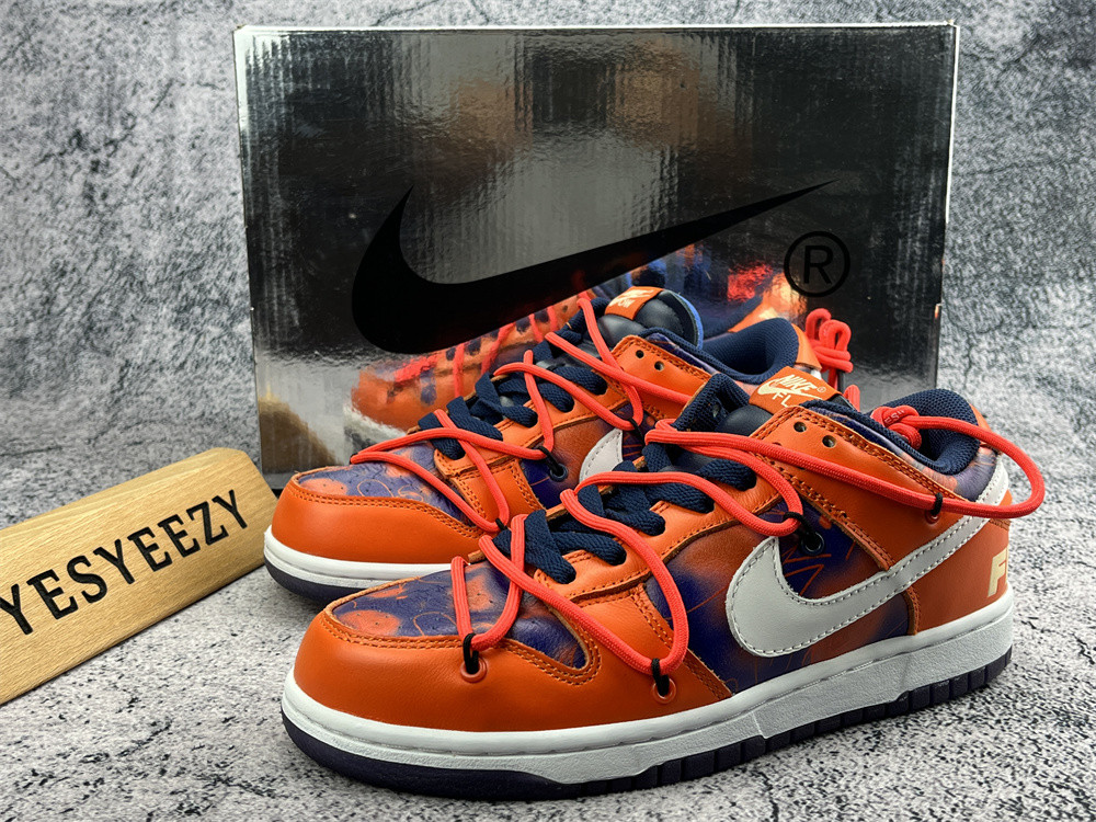 UA NIKE OFF-WHITE X FUTURA UNVEIL X DUNK LOW