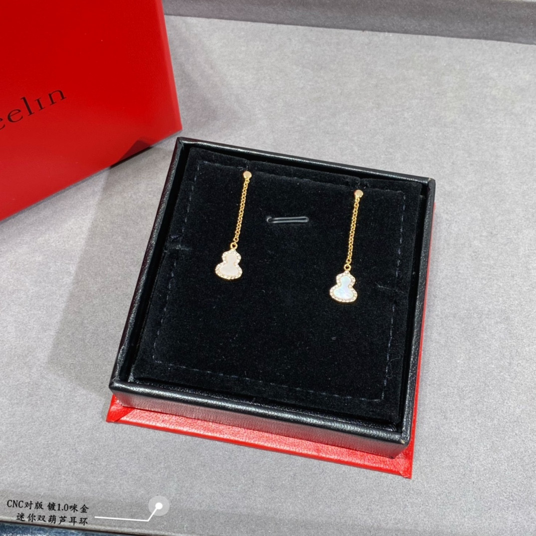 Qeelin Mini Gourd Earrings