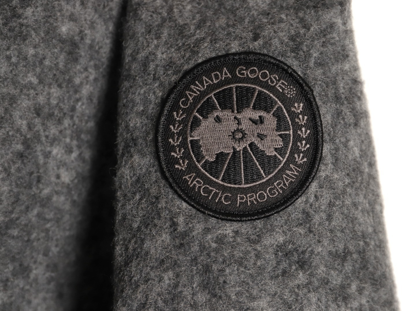 Can*a G00se Coats
