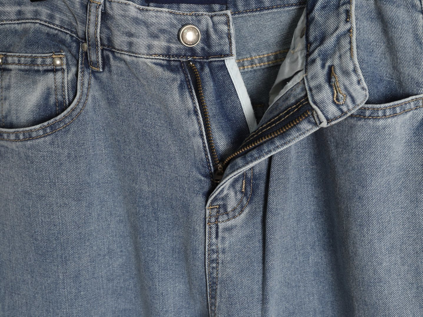 L0vis Vvtt0n 24Fw Jeans Suit