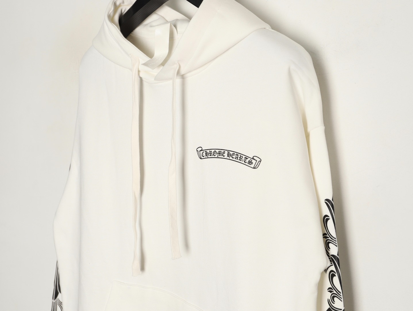 Ch*0me He**ts Hoodies