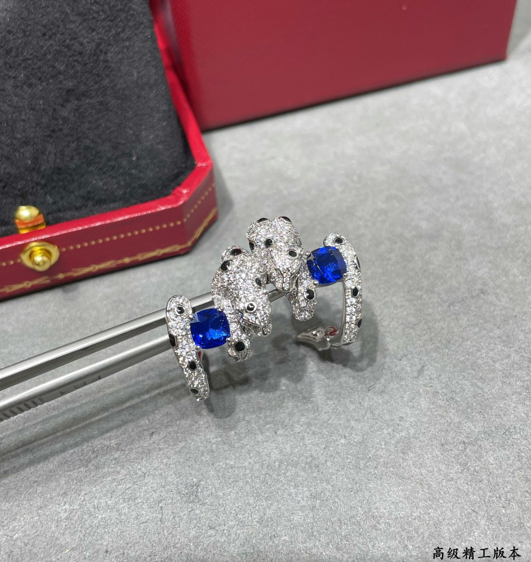 Ca*t1er Blue D1am0nd Panther Earrings