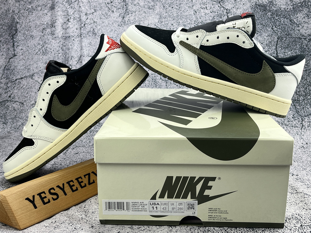 UA TRAVIS SCOTT X WMNS AIR JORDAN 1 LOW OG 