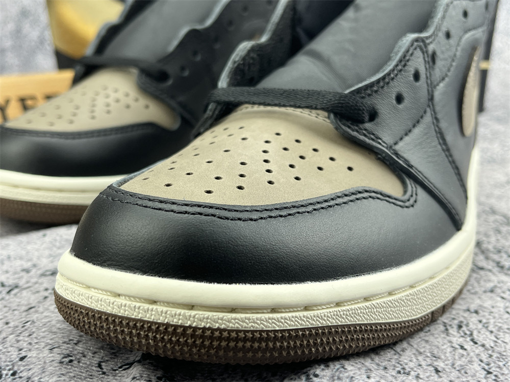 UA AIR JORDAN 1 RETRO HIGH OG 