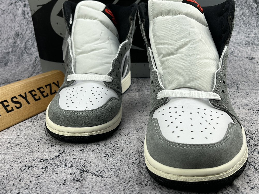 UA AIR JORDAN 1 RETRO HIGH OG 