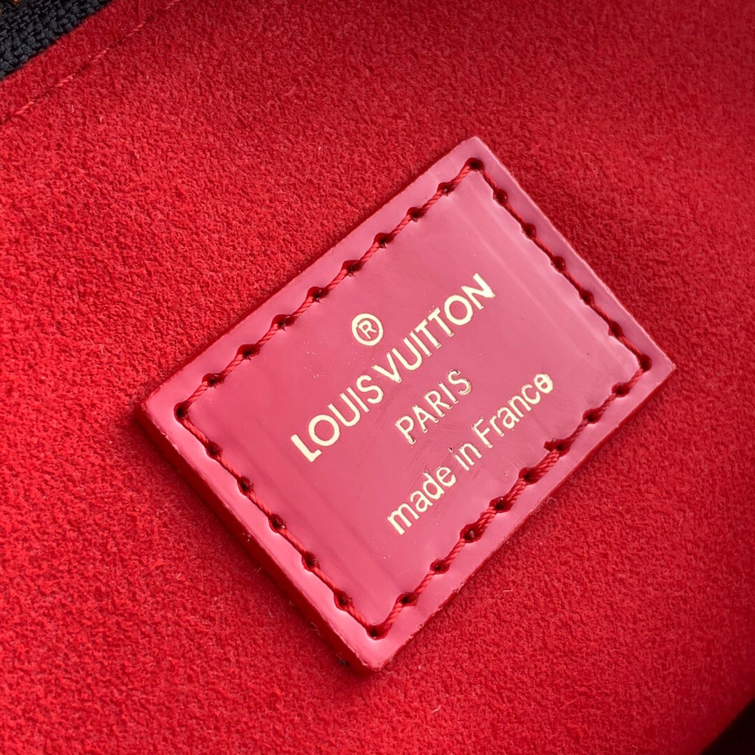 LV COUSSIN MM BALCK PATENT LEATHER M57783
