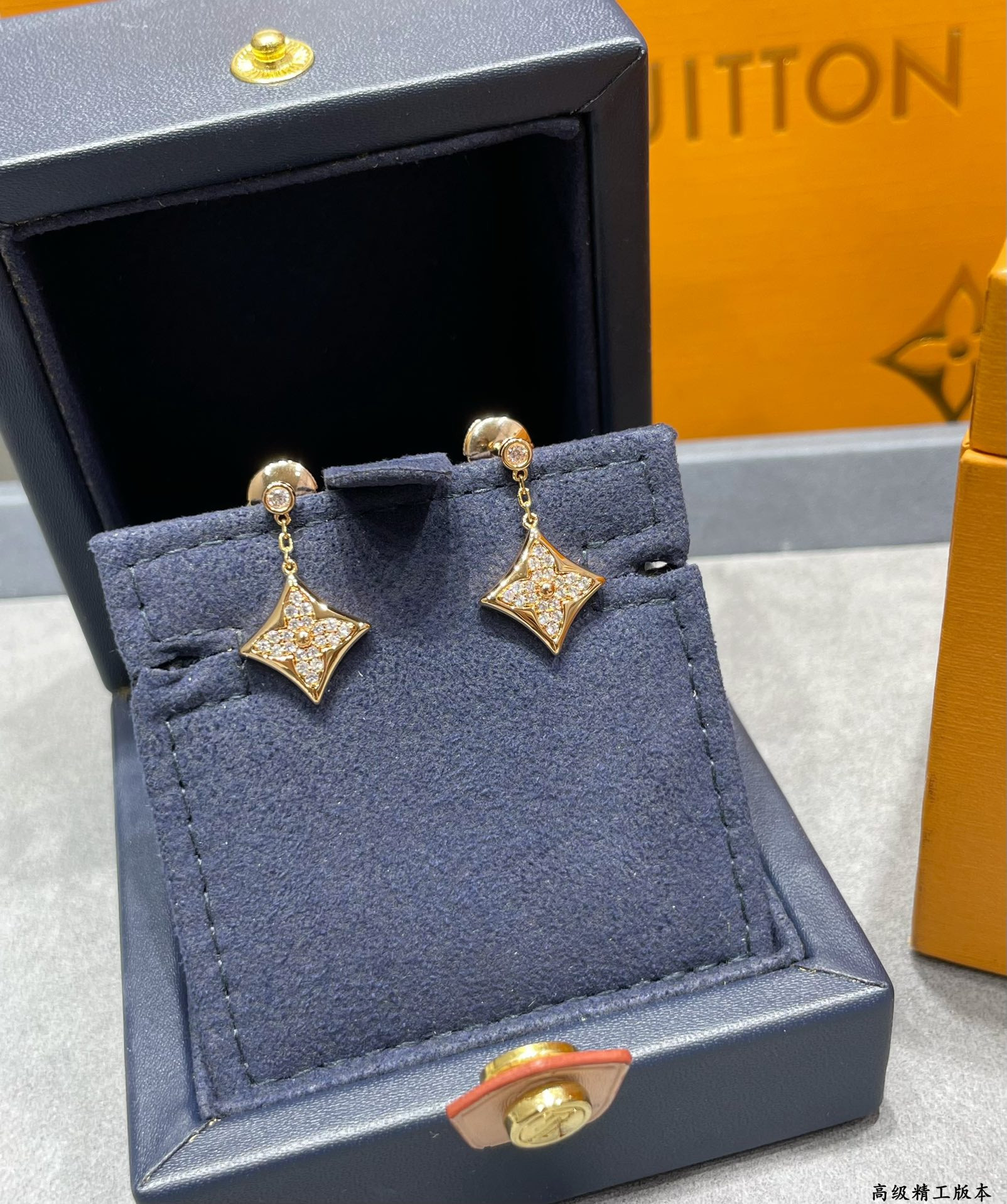 L0vis Vvtt0n Square D1am0nd Earrings