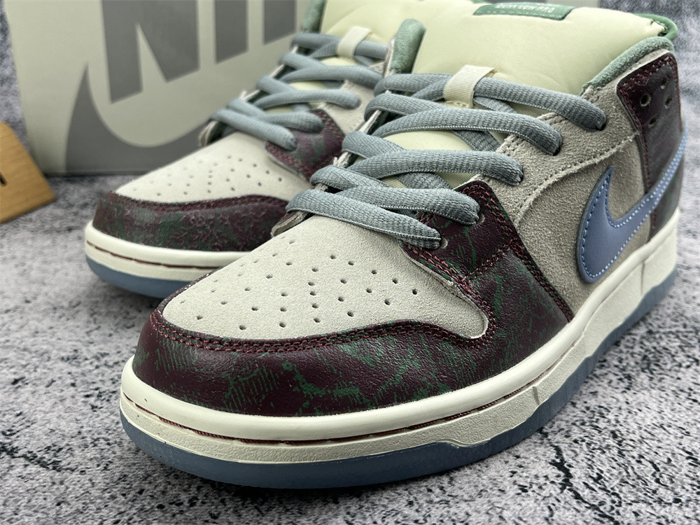 UA NIKE CRENSHAW SKATE CLUB X DUNK LOW SB