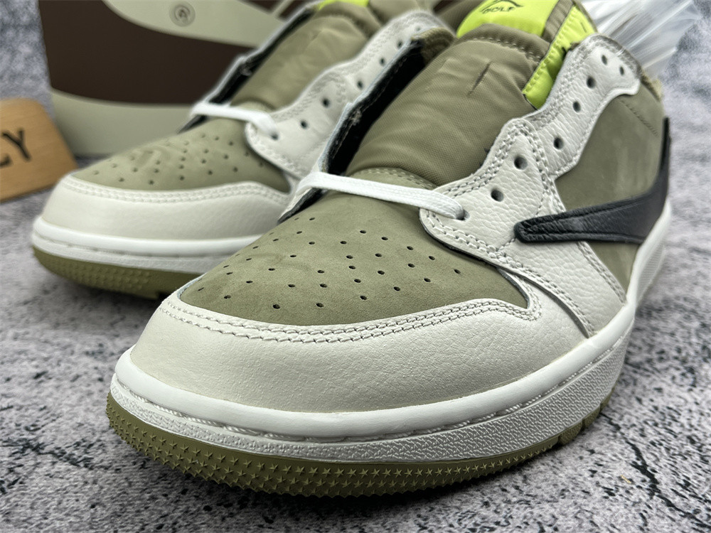 UA TRAVIS SCOTT X AIR JORDAN 1 LOW GOLF 
