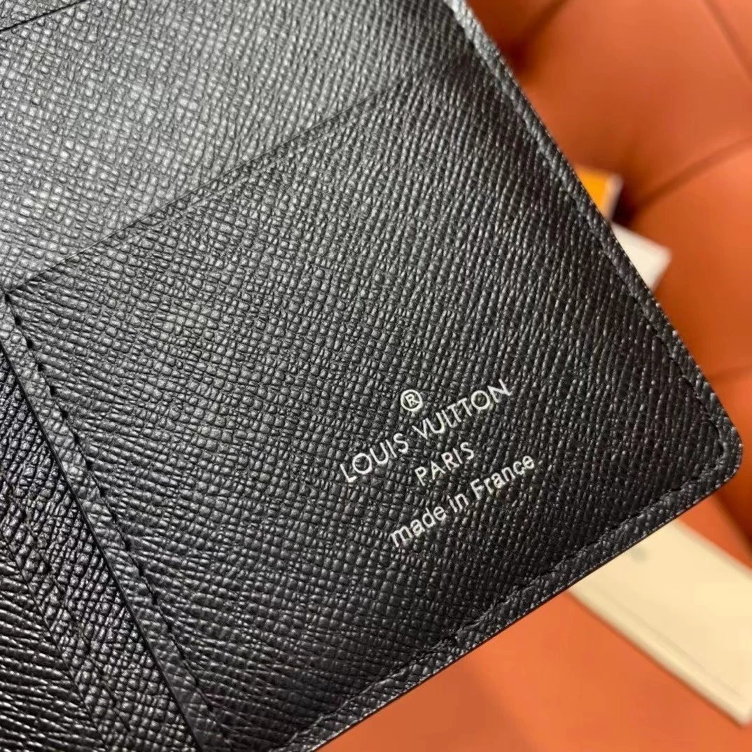 LV Christmas BRAZZA WALLET M61697