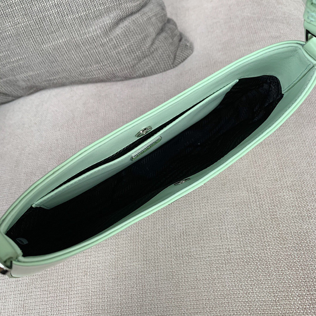 Pra*a Cleo shoulder bag