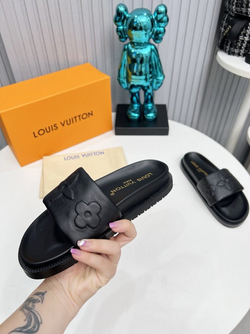 UA LV Shore Flat Comfort Mule