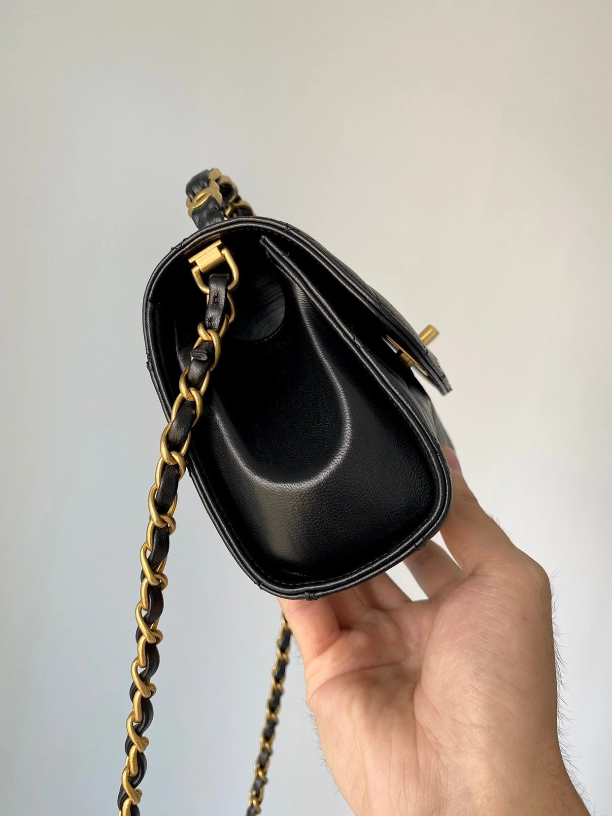 Ch**el MINI FLAP BAG 19.5CM