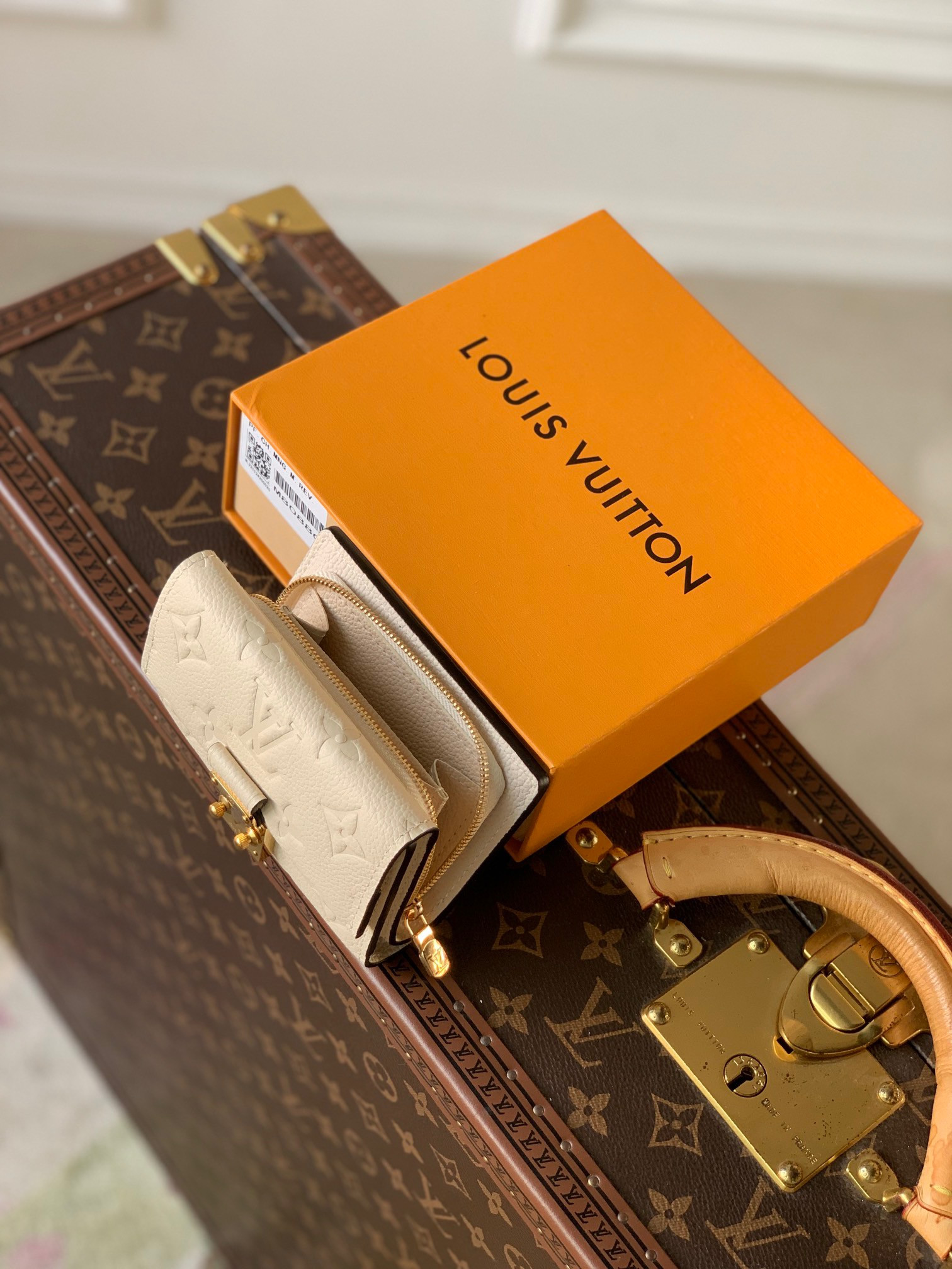 LV Metis Compact Wallet M81071