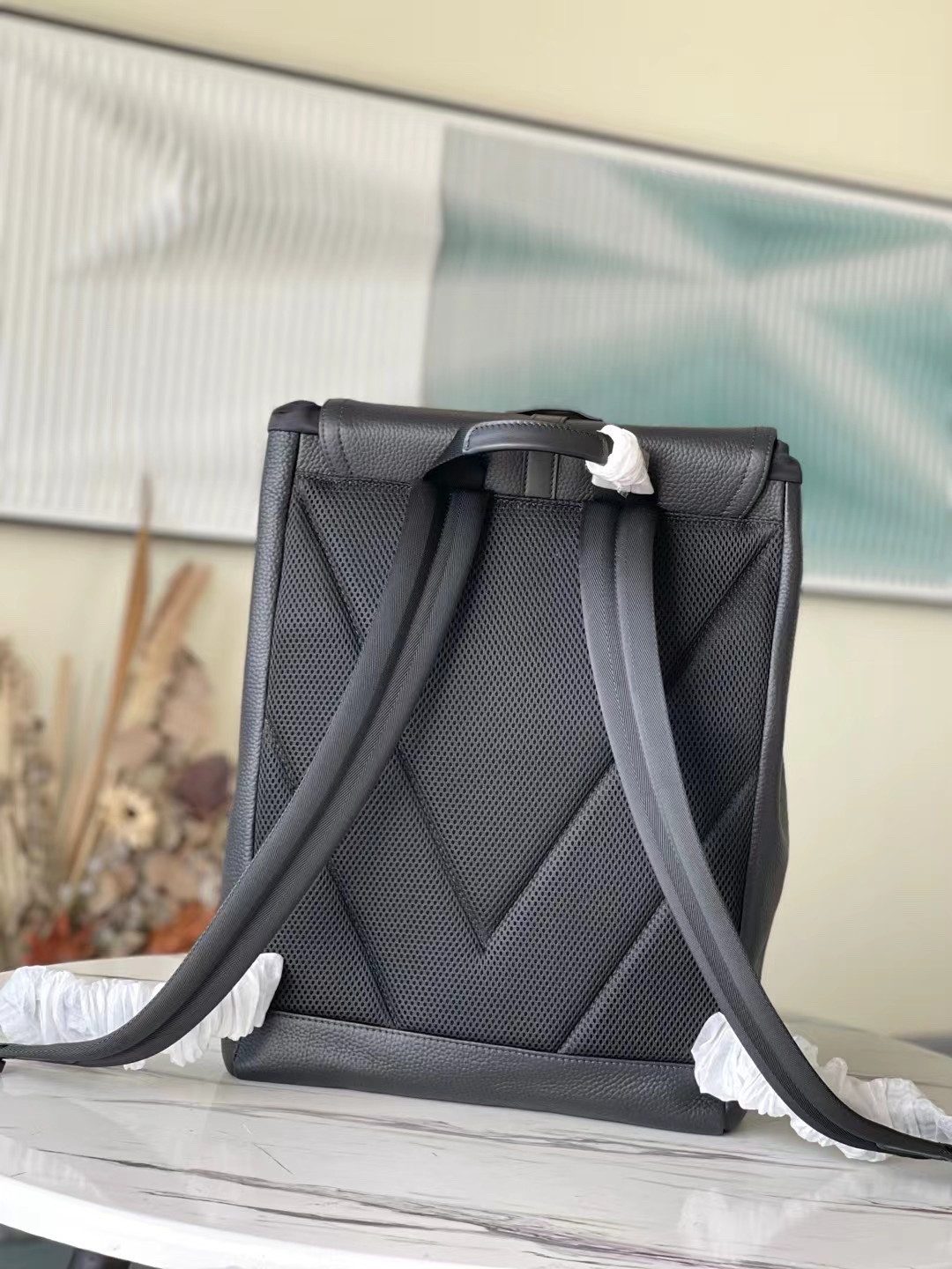 LV CHRISTOPHER SLIM BACKPACK M58644