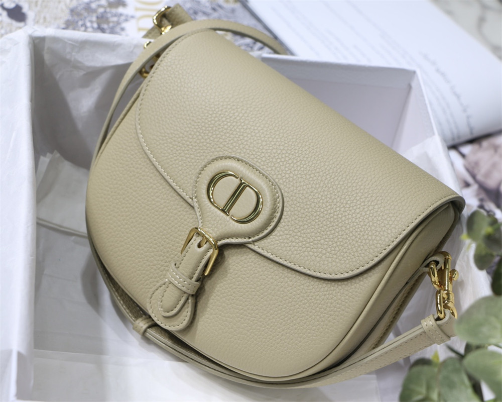 MEDIUM D10r BOBBY BAG Apricot Grained Calfskin
