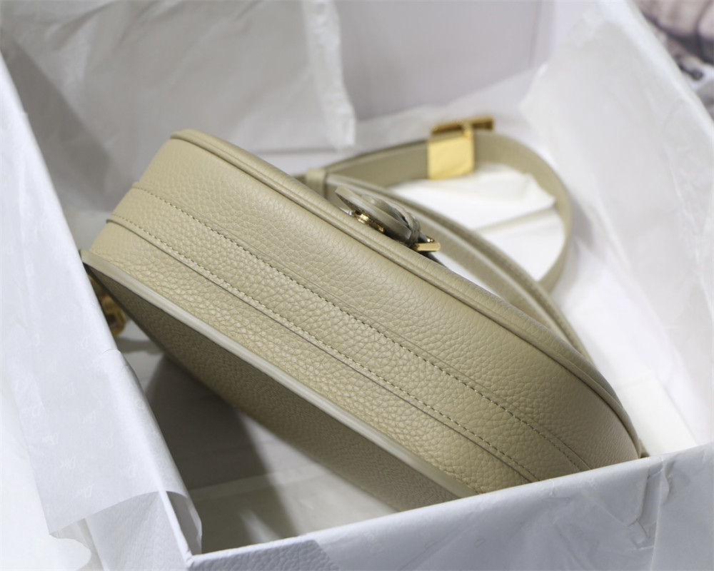 MEDIUM D10r BOBBY BAG Apricot Grained Calfskin